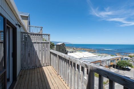 Photo of property in 12/410 The Esplanade, Island Bay, Wellington, 6023