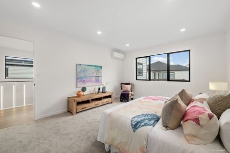 Photo of property in 58 Matangi View Drive, Orewa, 0931