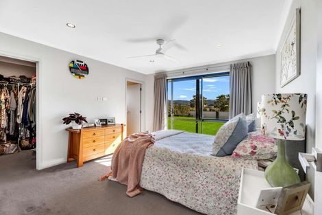 Photo of property in 19 Lady Jocelyn Place, Whitianga, 3510