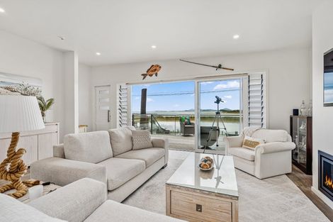 Photo of property in 21 Te Maika Road, Ngunguru, Whangarei, 0173
