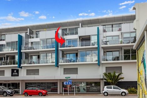 Photo of property in Quayside Apartments, 206/11 George Street, Whakatane, 3120