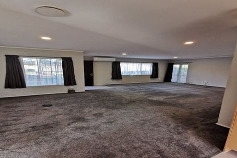 Photo of property in 1 Marbella Drive, Massey, Auckland, 0614