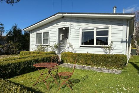 Photo of property in 15 Aylmer Street, Ross, 7812