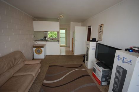 Photo of property in 19a/8 Verbena Road, Birkdale, Auckland, 0626