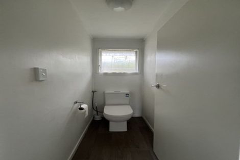 Photo of property in 38 Neal Avenue, Glenfield, Auckland, 0629