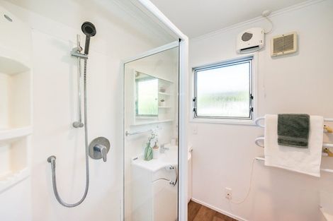Photo of property in 21 Chums Road, Paraparaumu Beach, Paraparaumu, 5032