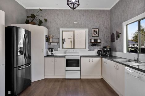 Photo of property in 58 Matai Street, Inglewood, 4330