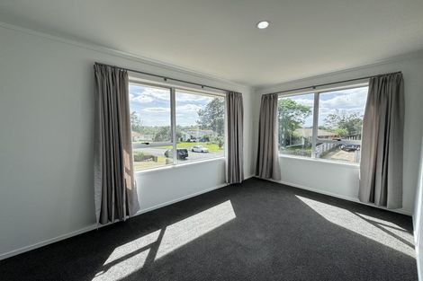 Photo of property in 8 Kopi Place, Massey, Auckland, 0614