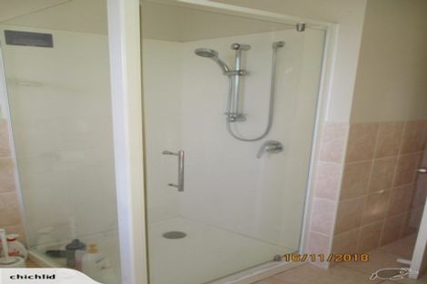 Photo of property in 11/3 Hulme Place, Henderson, Auckland, 0612