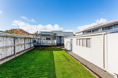 Photo of property in 13 Main Road, Titahi Bay, Porirua, 5022