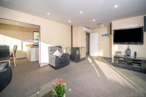 Photo of property in 58 Denise Crescent, Hornby, Christchurch, 8042