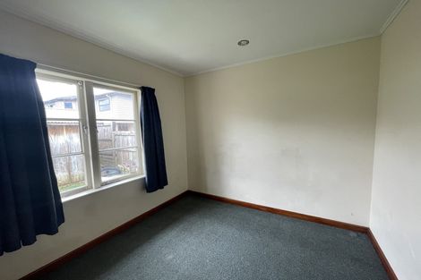 Photo of property in 28 Landon Avenue, Mangere East, Auckland, 2024