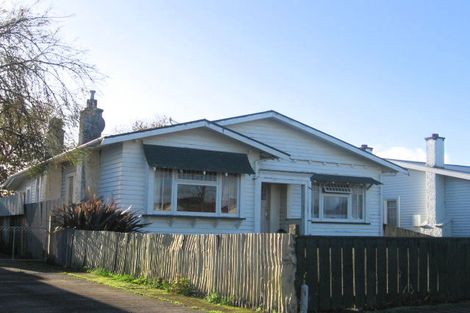 Photo of property in 16 Clausen Street, Takaro, Palmerston North, 4412