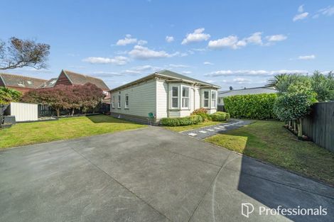 Photo of property in 19a Randwick Crescent, Moera, Lower Hutt, 5010