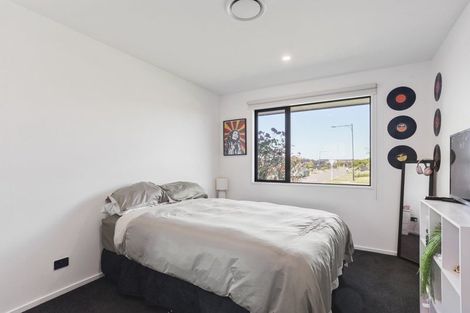 Photo of property in 7 Valour Drive, Rangiora, 7400