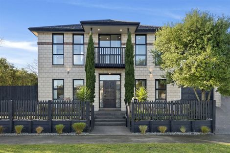 Photo of property in 7 Stoneleigh Green, Parklands, Christchurch, 8083