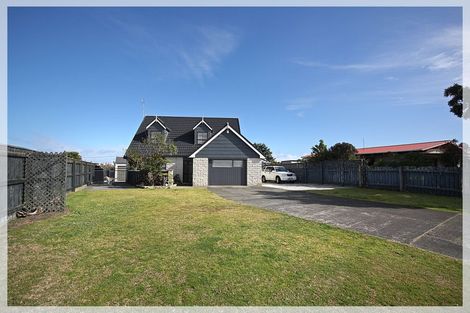 Photo of property in 24 Thomas Place, Foxton Beach, Foxton, 4815