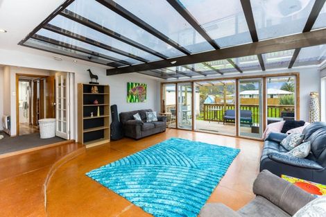 Photo of property in 40 Moeraki Road, Maoribank, Upper Hutt, 5018