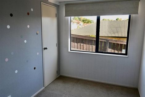 Photo of property in 11 Cognac Place, Henderson, Auckland, 0612