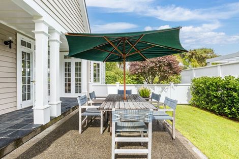 Photo of property in 4-6 Cheviot Road, Lowry Bay, Lower Hutt, 5013