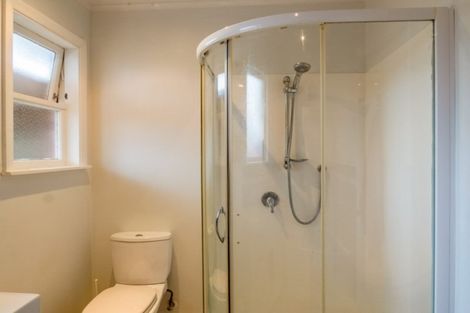 Photo of property in 2 Lakeview Place, Whakatane, 3120