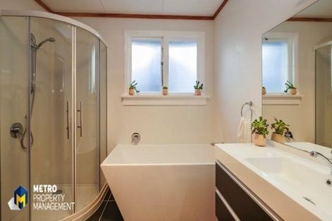 Photo of property in 44 Larnach Road, Waverley, Dunedin, 9013