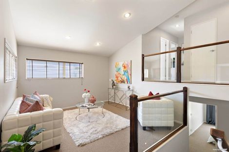 Photo of property in 6 Lucca Crescent, Flat Bush, Auckland, 2019