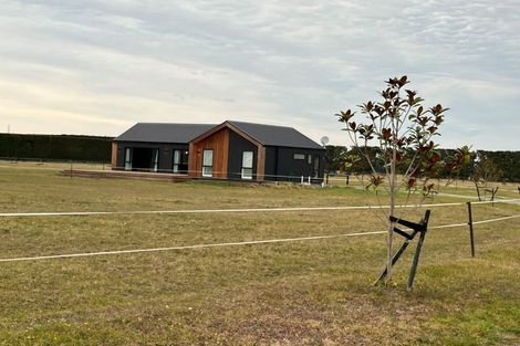 Photo of property in 11 Rakero (pvt) Lane, Fernside, Rangiora, 7471