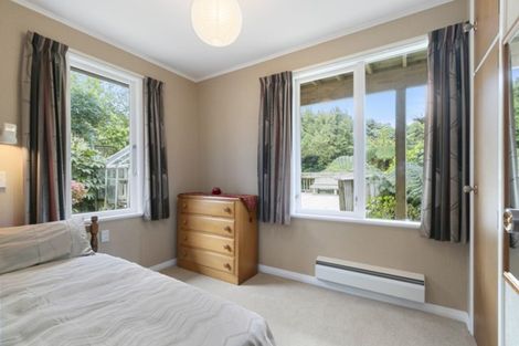 Photo of property in 46 Harbour View Road, Harbour View, Lower Hutt, 5010