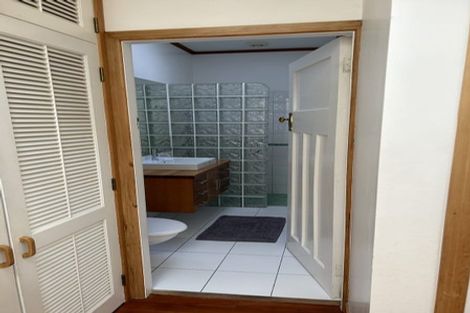 Photo of property in 281 The Parade, Island Bay, Wellington, 6023