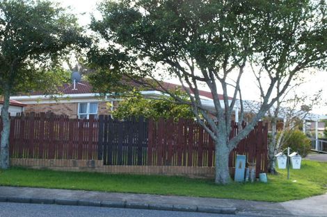 Photo of property in 2/35 Pegler Drive, Howick, Auckland, 2014