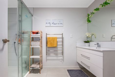 Photo of property in 19/9u Surrey Street, Tawa, Wellington, 5028