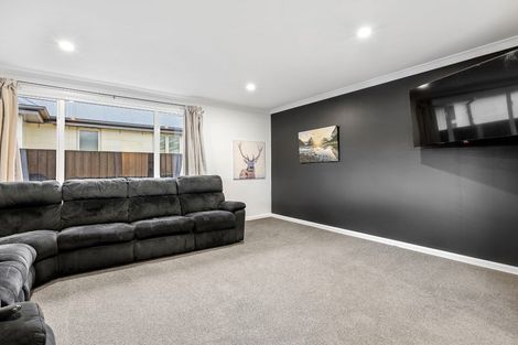Photo of property in 15 Ivory Street, Rangiora, 7400