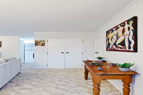 Photo of property in 2/23 Septimus Place, Henderson, Auckland, 0612