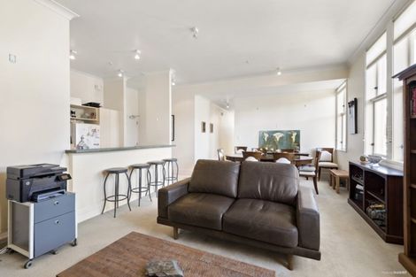 Photo of property in The Villas, 33u9 Hobson Street, Thorndon, Wellington, 6011