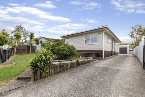 Photo of property in 76 Thompson Terrace, Manurewa, Auckland, 2102