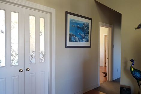 Photo of property in 2/276 East Coast Road, Milford, Auckland, 0620