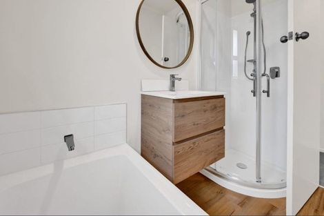 Photo of property in 5 Nikau Street, Inglewood, 4330