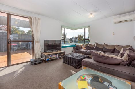 Photo of property in 14 Thorn Road, Tuakau, 2121