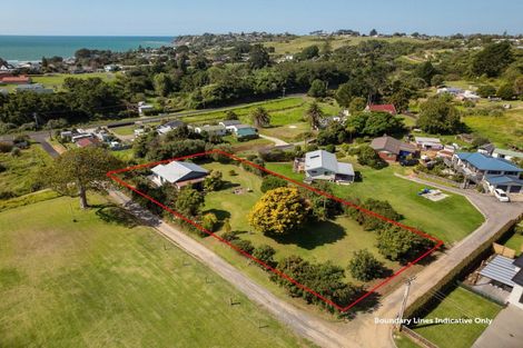 Photo of property in 10 Church Road, Maketu, 3189