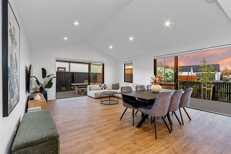 Photo of property in 7 Peak Lane, Halswell, Christchurch, 8025