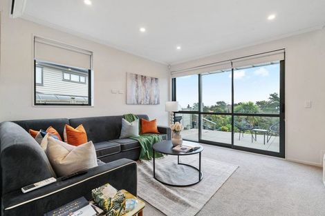 Photo of property in 10 Matairangi Avenue, Totara Heights, Auckland, 2105