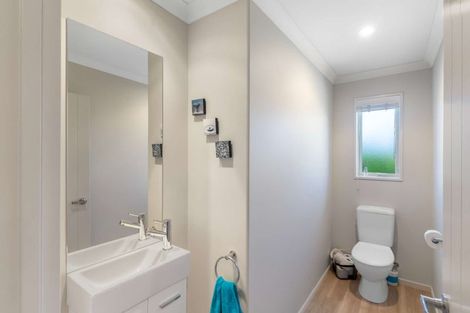 Photo of property in 44 Willowside Place, Amberley, 7410
