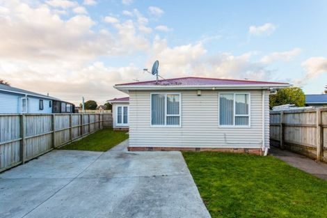 Photo of property in 118 Gloucester Road, Manurewa, Auckland, 2102