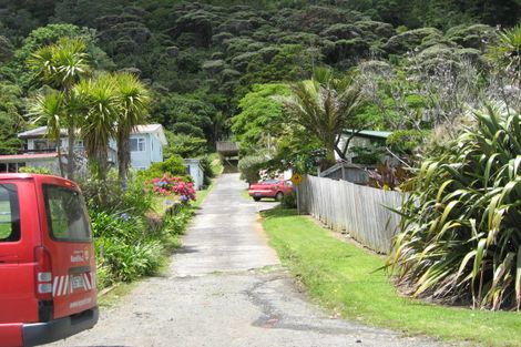 Photo of property in 214 Motutara Road, Muriwai, Waimauku, 0881