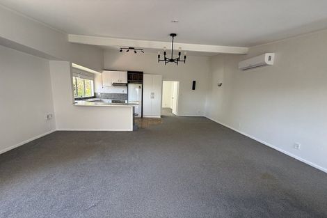 Photo of property in 25 Ngahere Views, Orewa, 0931