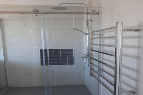 Photo of property in 2/127 Portage Road, New Lynn, Auckland, 0600