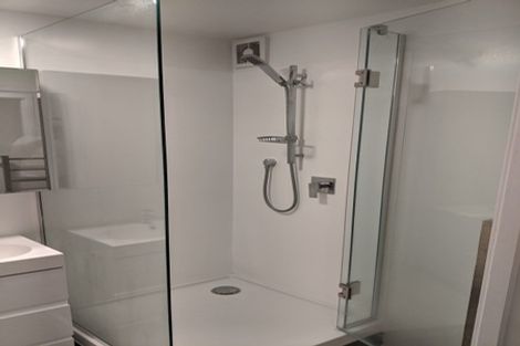 Photo of property in 39 Tamahere Drive, Glenfield, Auckland, 0629