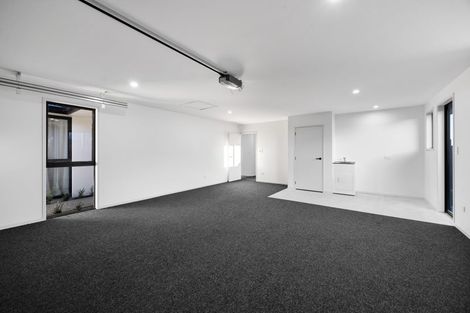 Photo of property in 74 Turuturu Road, Hawera, 4674