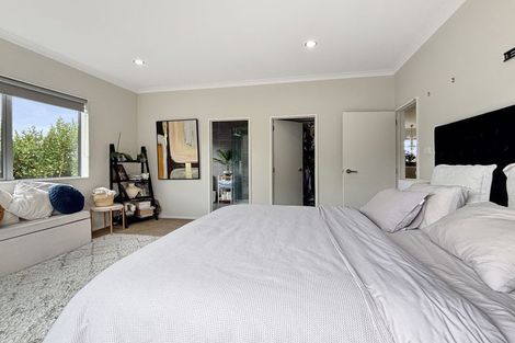 Photo of property in 49 South Kensington Way, Henderson, Auckland, 0612